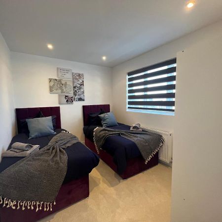 Star London Station Road 3-Bed Haven Apartment Exterior photo